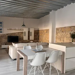 casa-nuna-modern-loft-with-private-garden-terrace.hotelsincadiz.net/